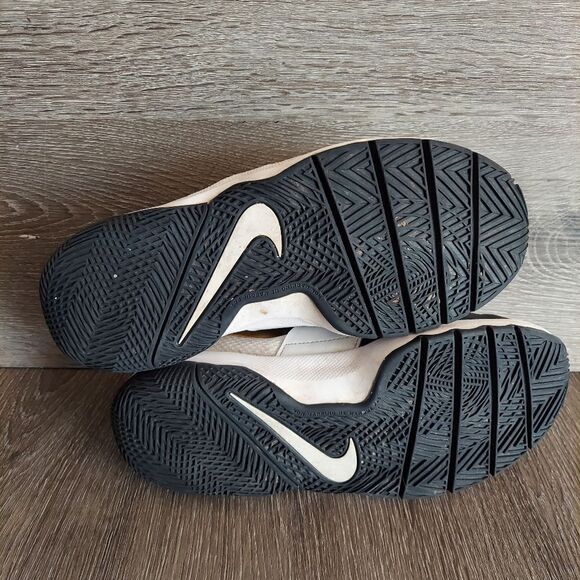 Nike Youth sz 5.5y  881941-009 2018 Team Hustle D8 White Black Gold Swoosh - Picture 8 of 11